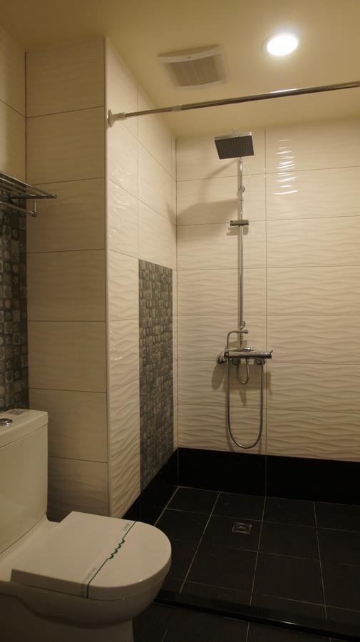 Boston Plus Hotel Chiayi Eksteriør bilde